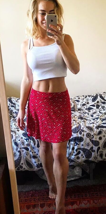Pics that make my cock hard