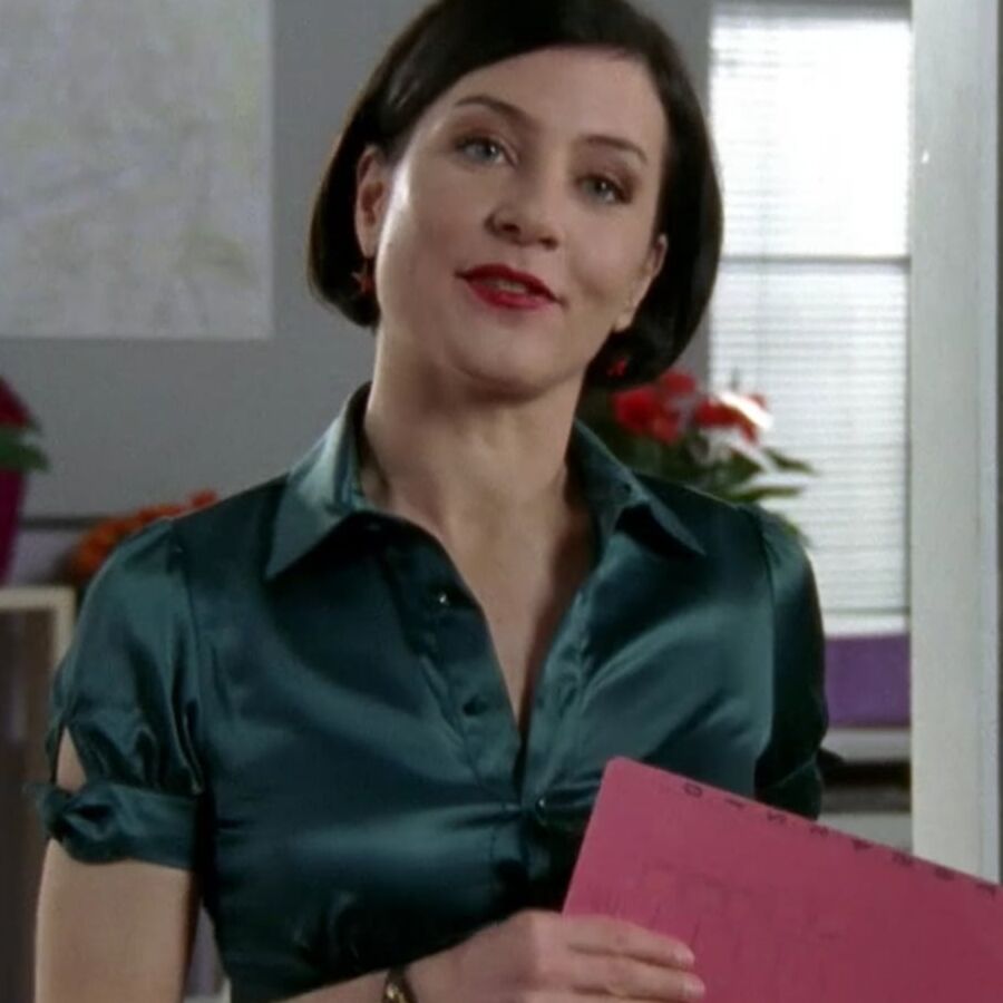 Geile Frau Stockl. Sexy Sau innSatinbluse.