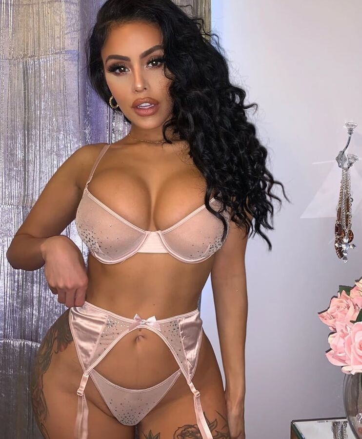 Sexy Chavs Big Tits Big Ass Mix