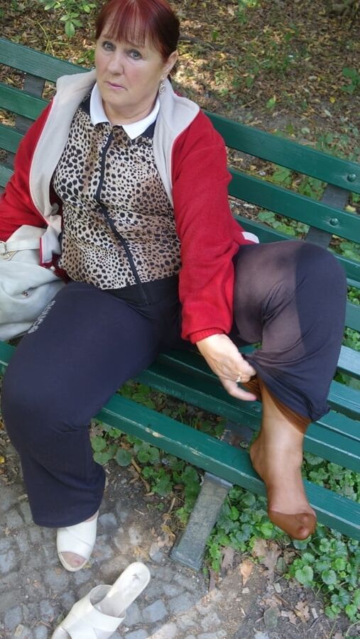 Nylon granny