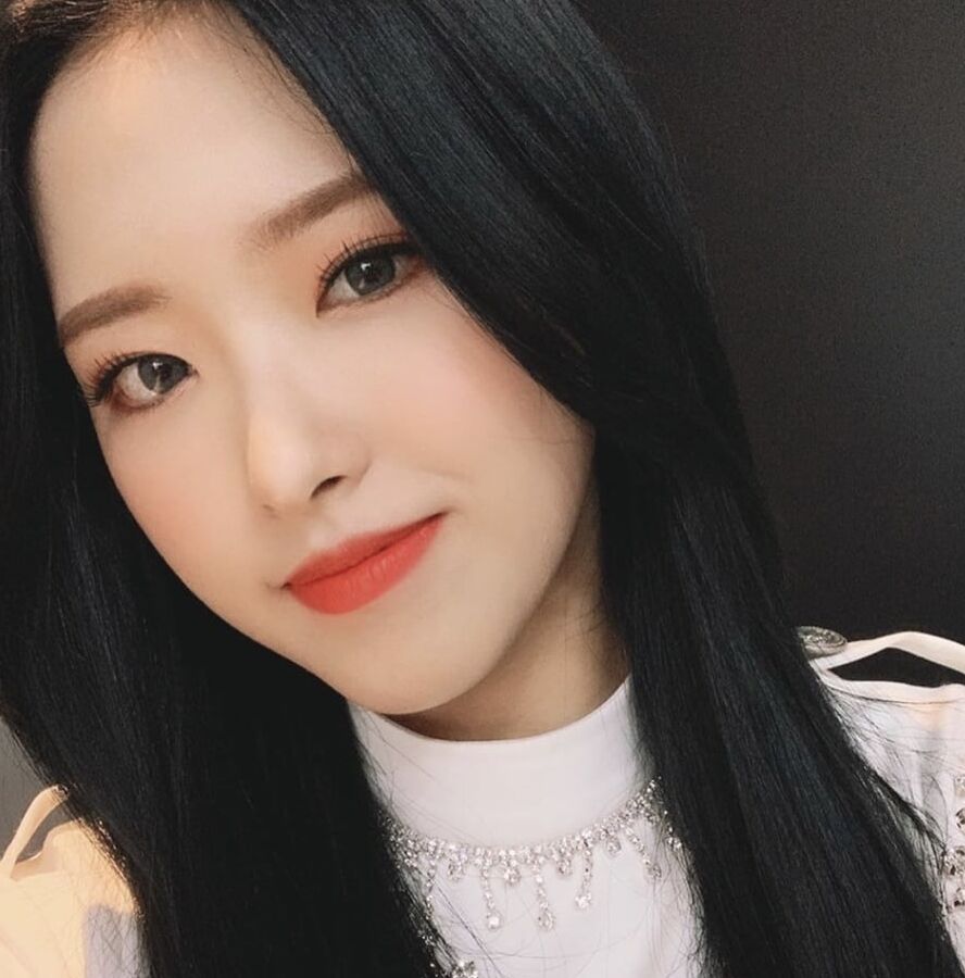Olivia Hye - LOONA