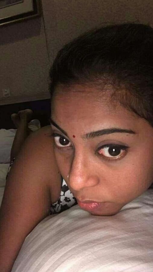 Desi Nude Horny Sluts Collection
