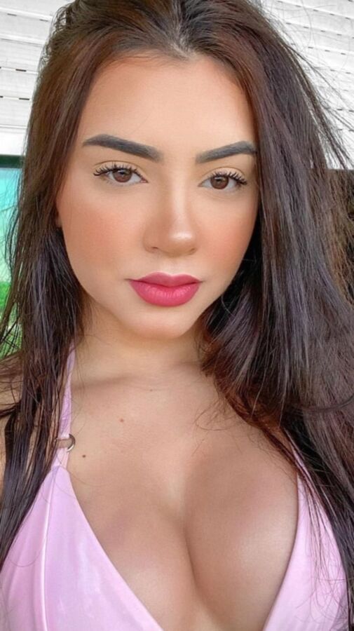 Taina Costa