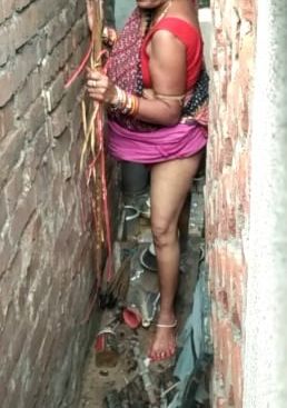 Desi Big Ass Aunty