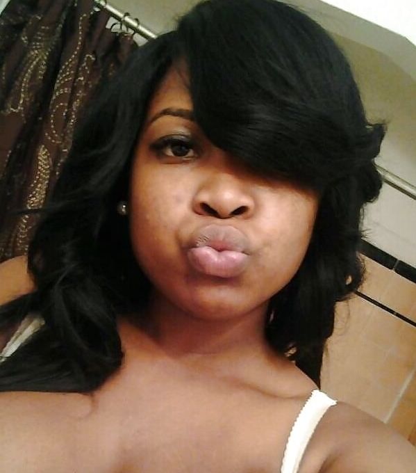 Big Tit Amateur (Ebony)