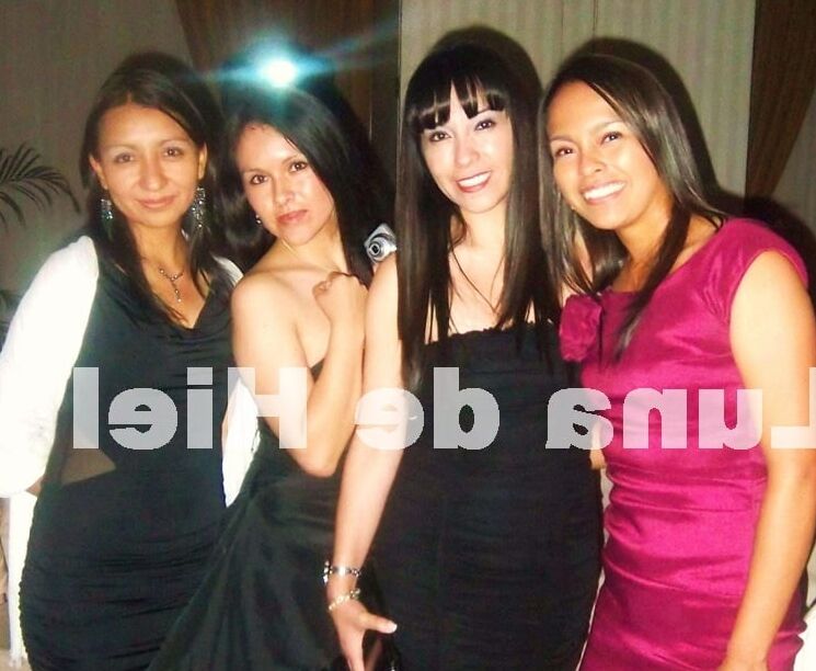 Circulo de Perritas Peruanas.