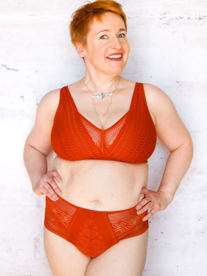 sexy plus size ladies in lingerie