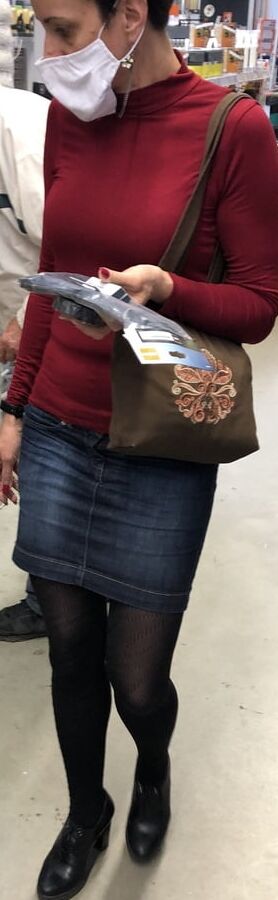 Really Sexy Milf in hardware store