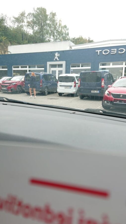 PEUGEOT DEALER :-)