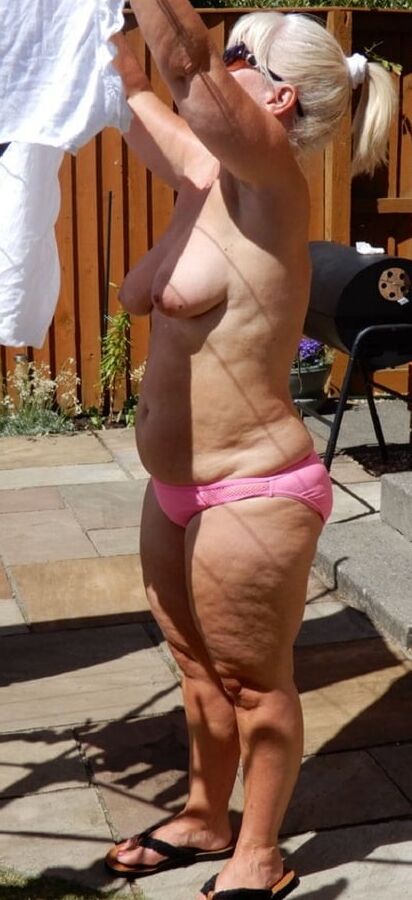 Hot titties