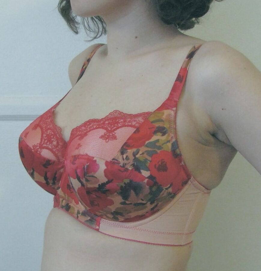 I Schone Frauen in Dessous