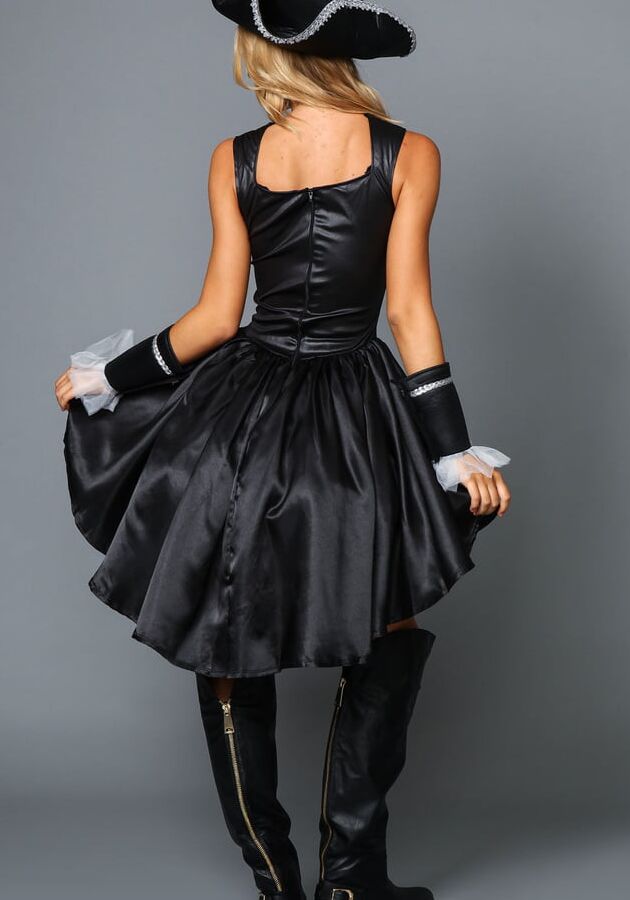 Alexis Ren - Every Day is Hallowe&;en