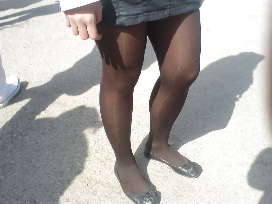 Nylon Feet in Flats &amp; Ballerinas