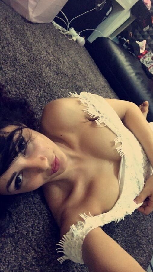 Pics that make my cock hard