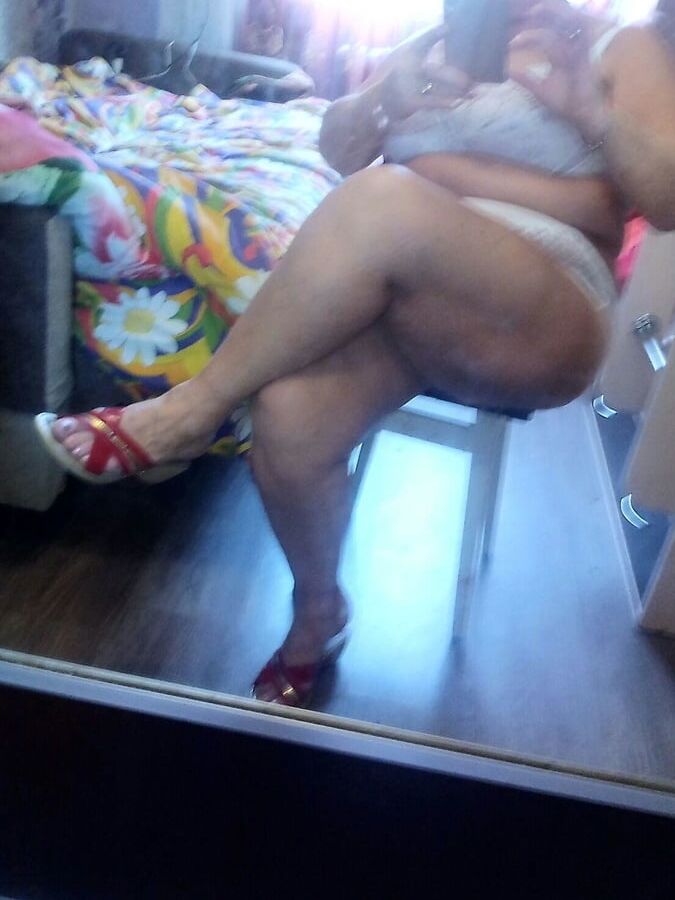 AMATEUR MATURE GRANNIES BBW BIG BOOBS BIG ASS