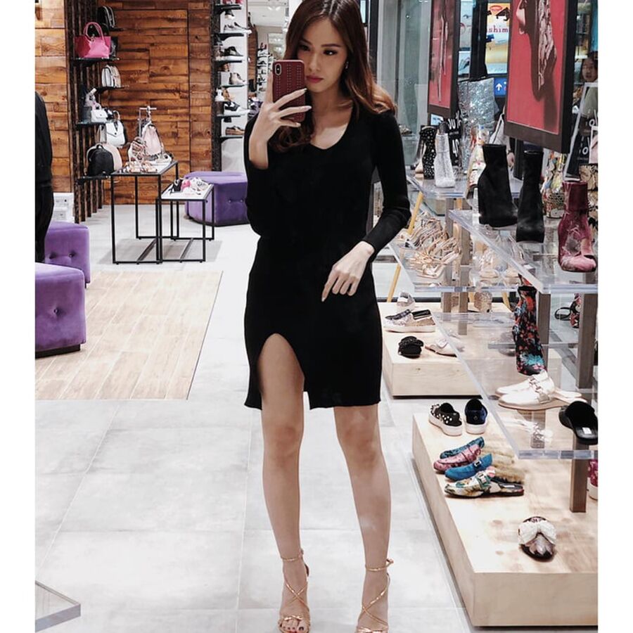 Asian Milfs + Heels = Sexy