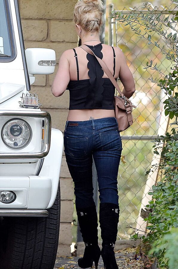 britney spears out and about