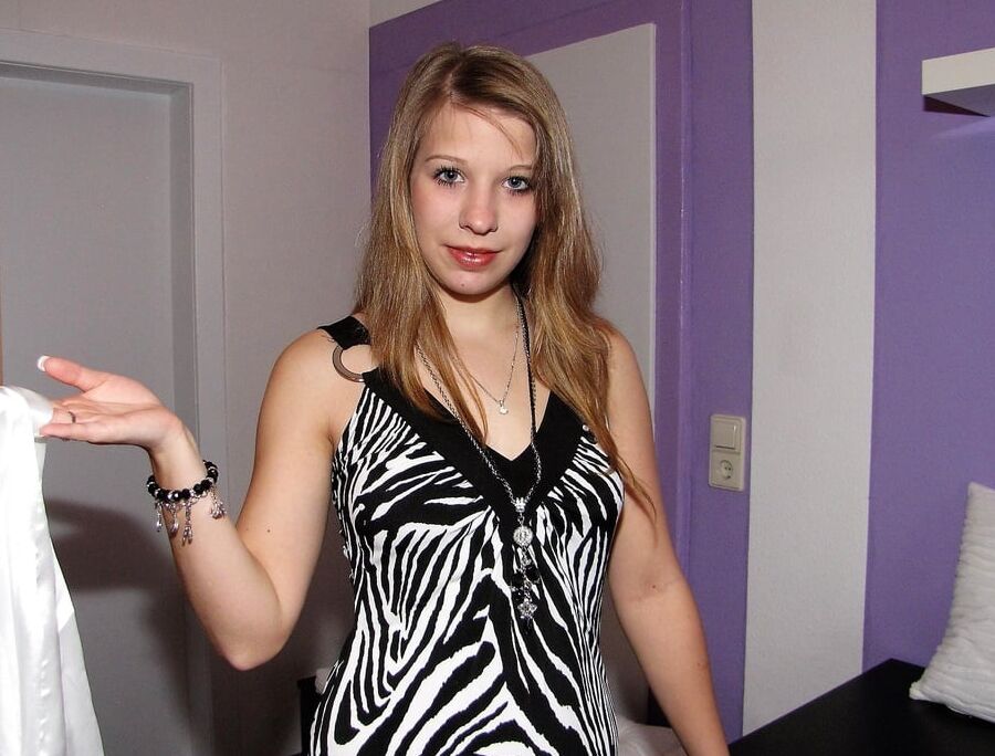 Lila Wand