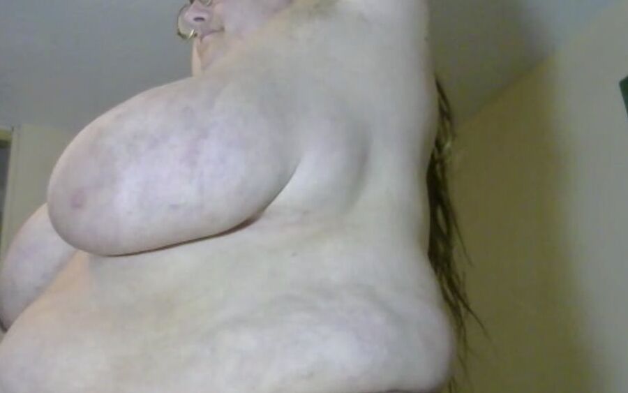 Want to empty my balls in this BBW