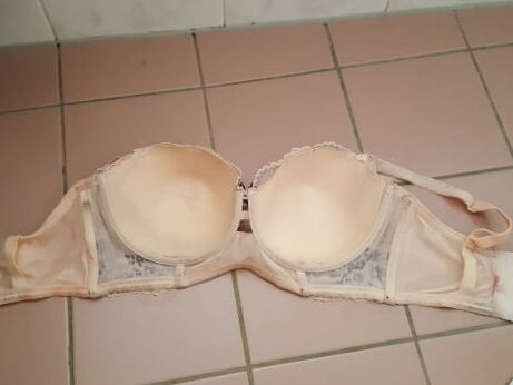 Non porno graphic milf pics