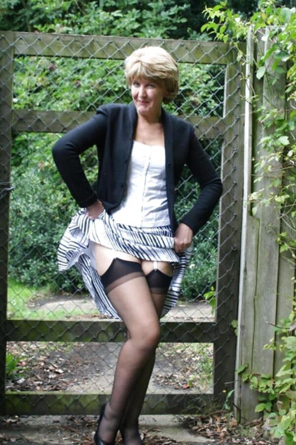 Nylon granny