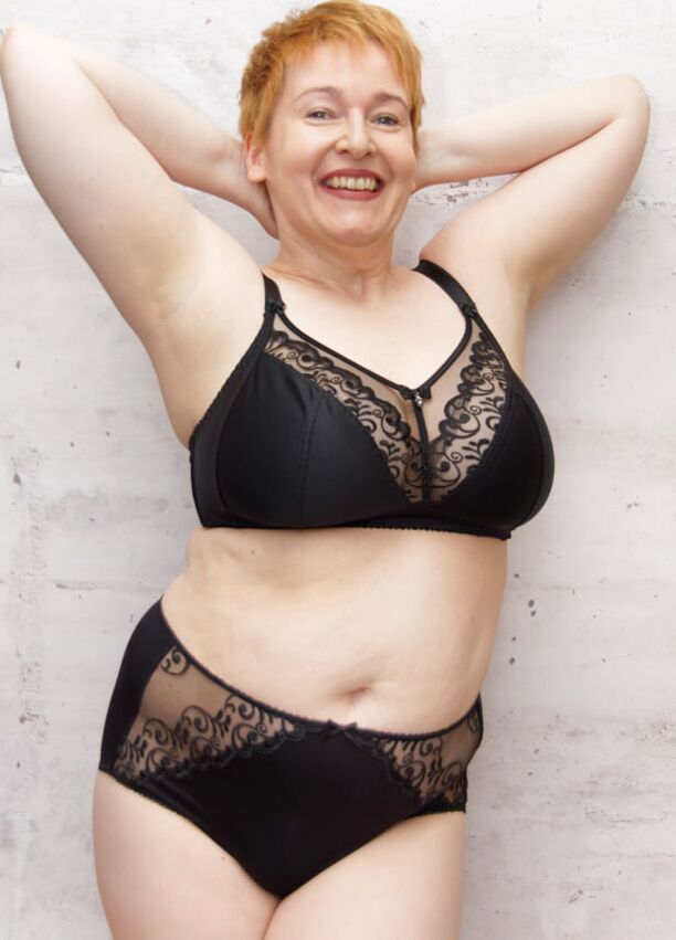 sexy plus size ladies in lingerie