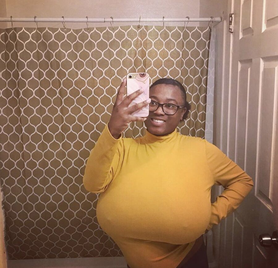 Big huge pretty black tits