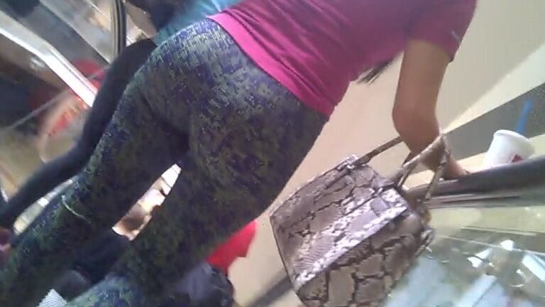 CULO RUMBO AL GYM BY RAQUEL