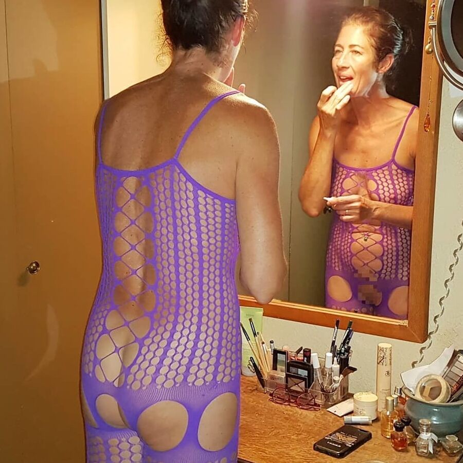 Horny amateur mature teasing in bathroom