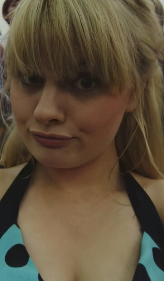 Tia ballard (gorgeous blonde voice actress)