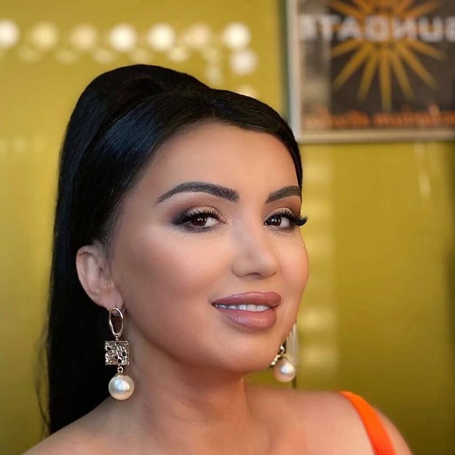 Adriana Bahmuteanu