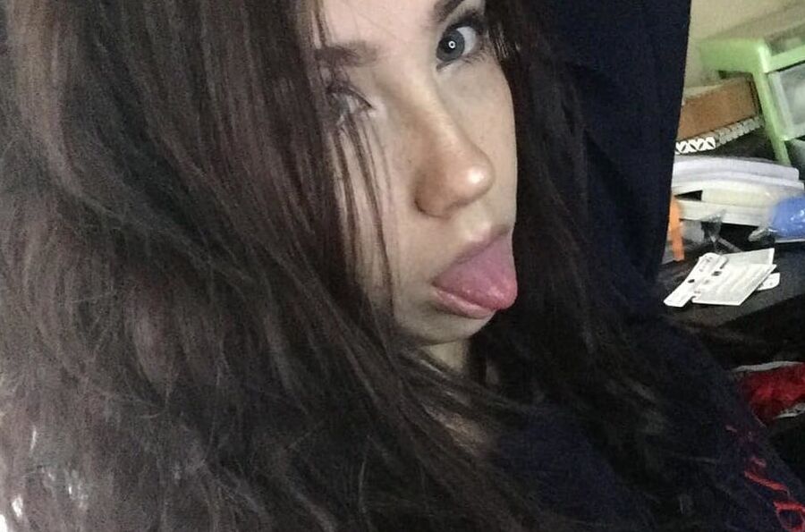 ADORABLE HOTTIE