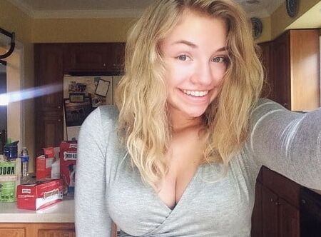 Big tit blonde