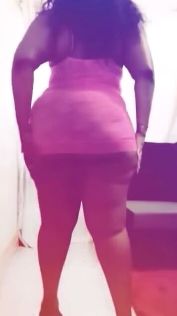 Soft juicy big dimple booty bbw pear kiki