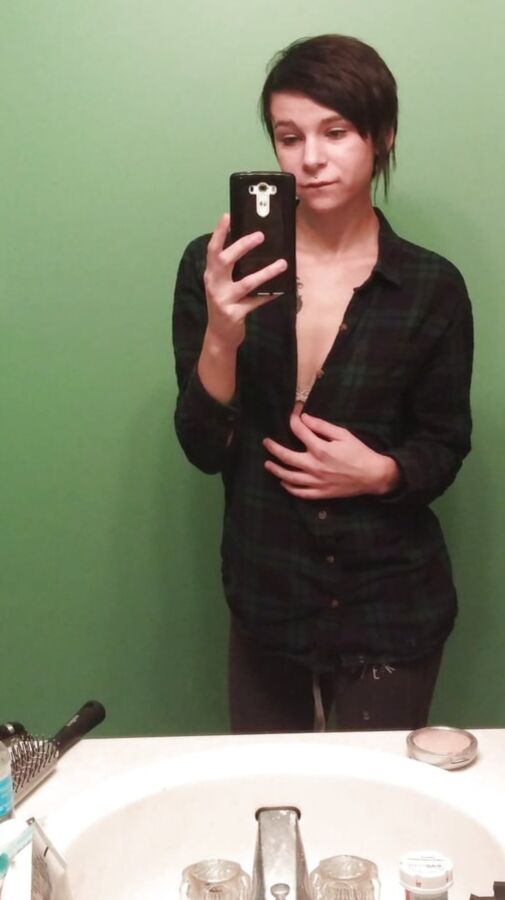 Submitted amateur brunette