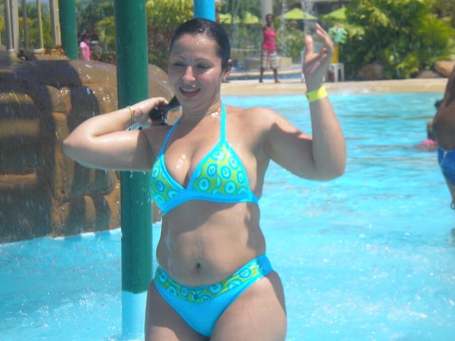 VENEZUELAN GIRLS