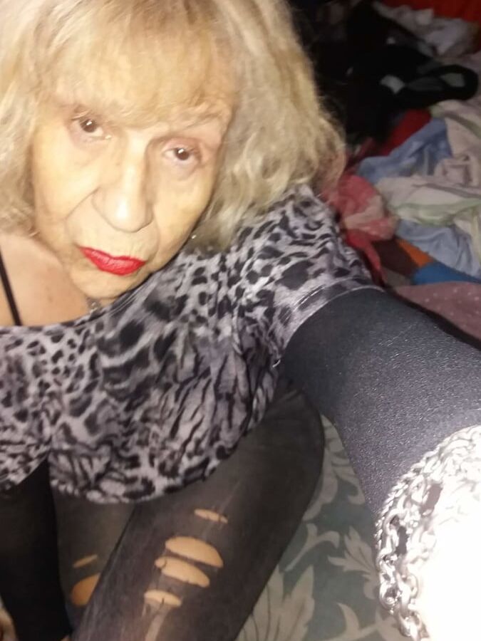 Abuela caliente