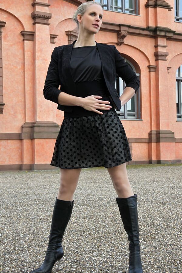 Wannabe Model GF in Pantyhose