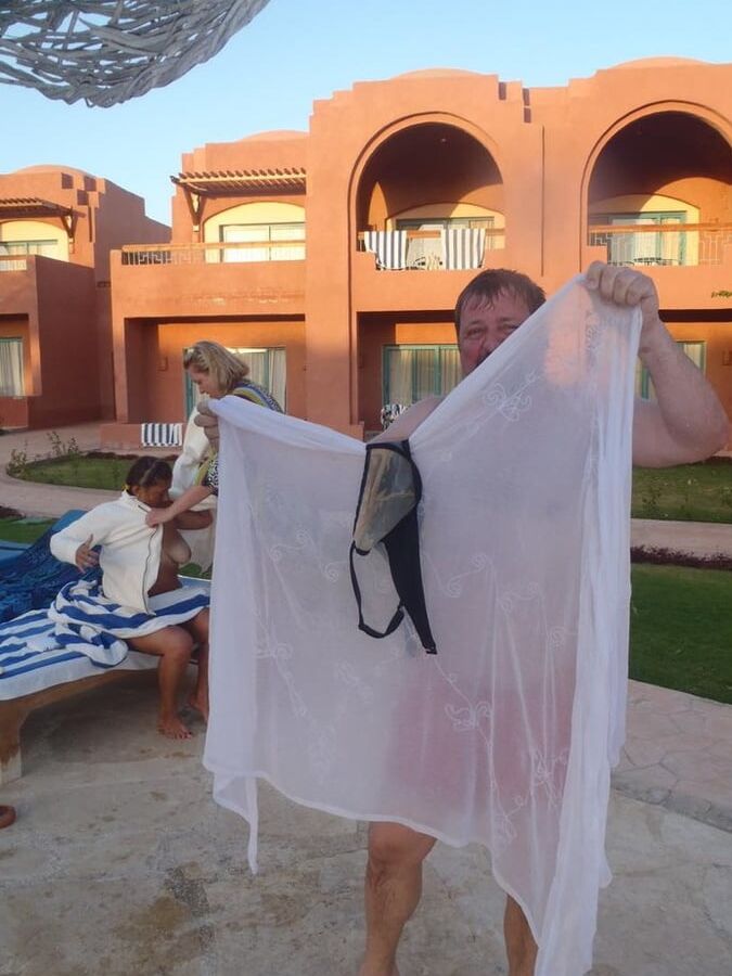 Beach changing voyeur