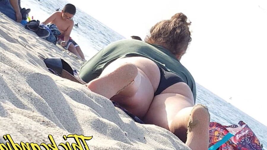 Thick Jewish Girl with Juicy Fat Ass Part.