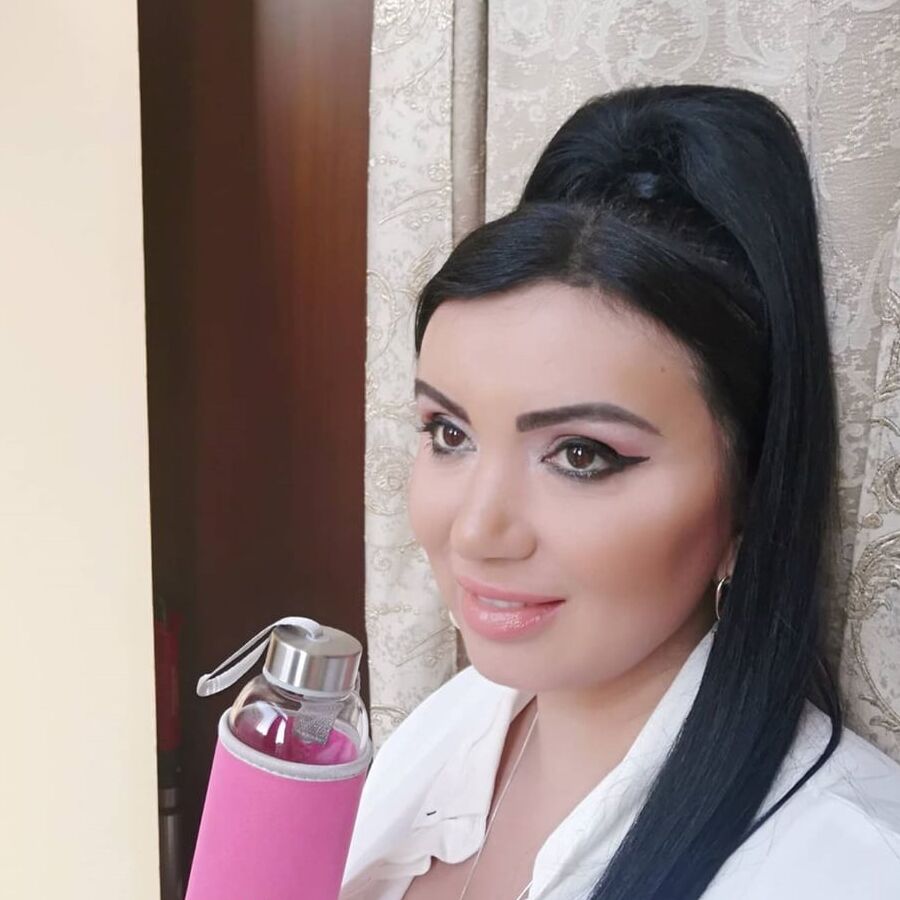 Adriana Bahmuteanu