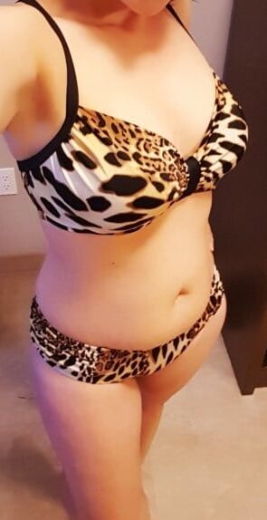 amateures and matures in bra and panty mix
