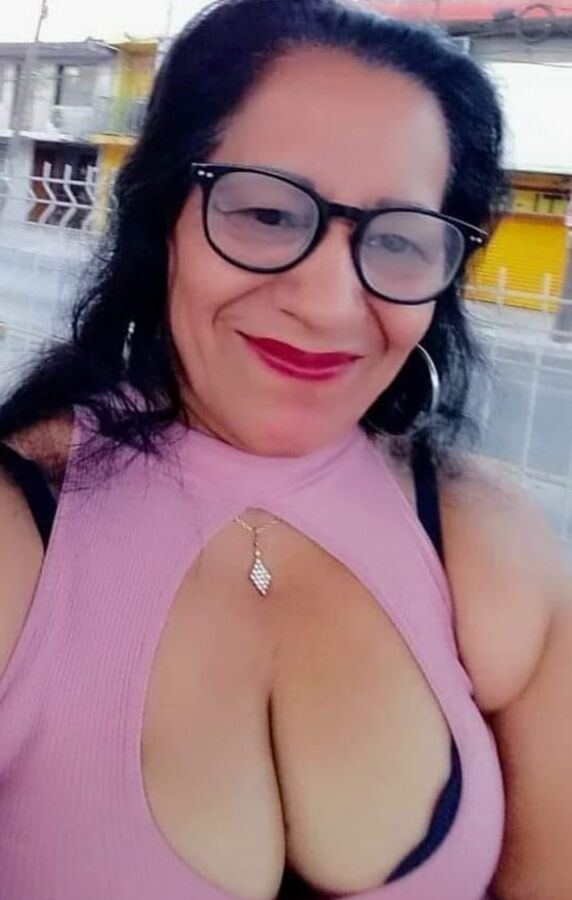 Beautiful Milfs Who love to be worship by Young boys
