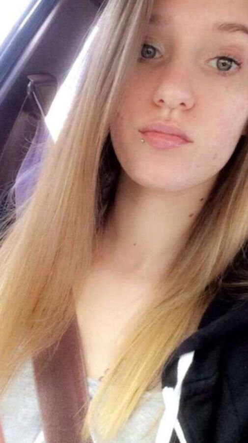 Another Slut wants to be exposed