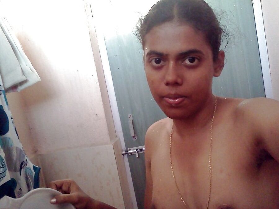 Tamil Aunty Keerthana