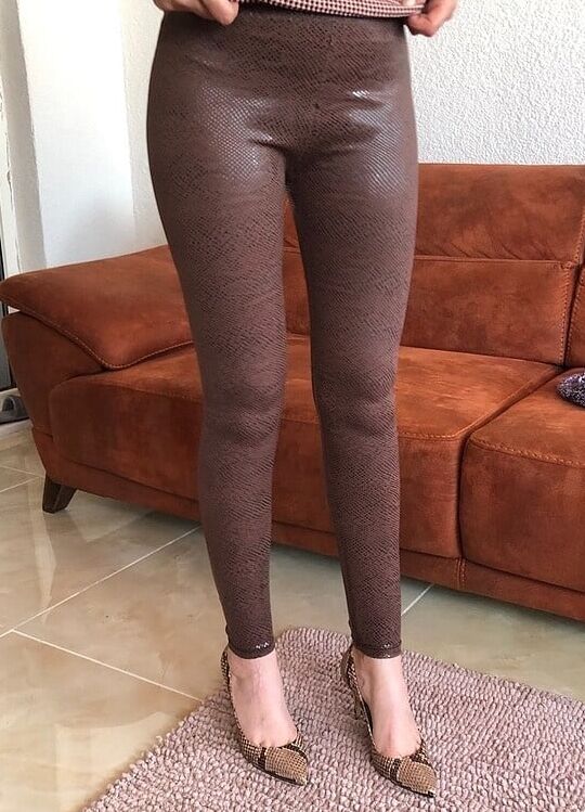 Turkish sexy women non-nude and foot fetish