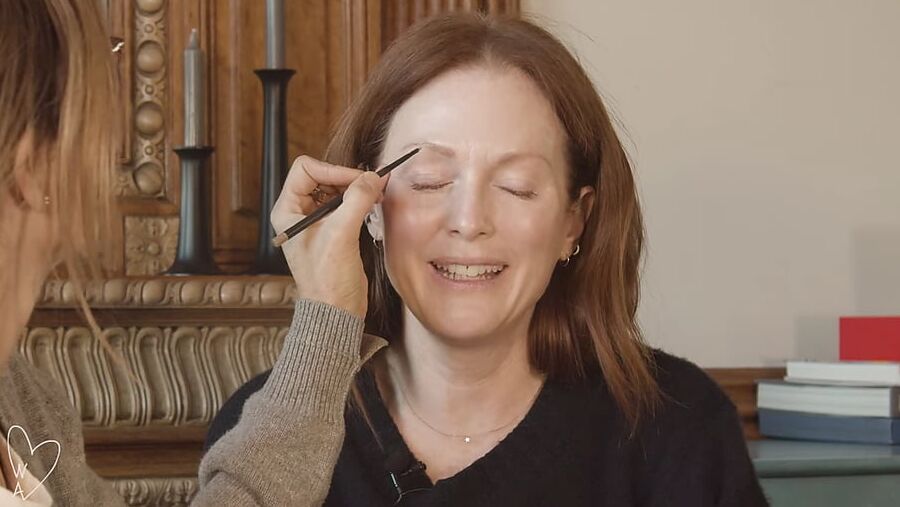 Julianne Moore face for cumtribute