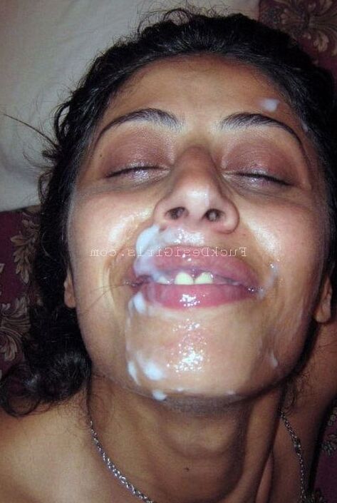 Policz mom cumshots taken on face