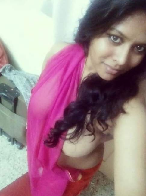 Sri Lankan big boobs doctor