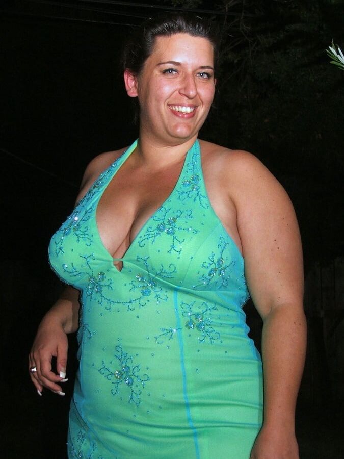 Portraits of a hot voluptuous brunette - non nude